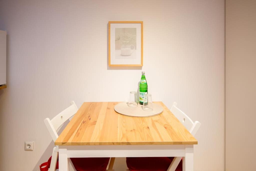 Apartment Wilhelmstr Fuer Bis Zu 3 Personen Bruhl Bagian luar foto
