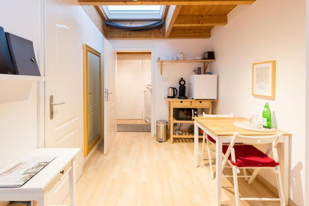 Apartment Wilhelmstr Fuer Bis Zu 3 Personen Bruhl Bagian luar foto