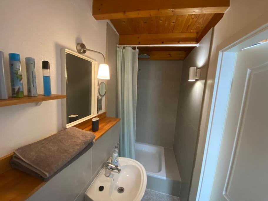 Apartment Wilhelmstr Fuer Bis Zu 3 Personen Bruhl Bagian luar foto
